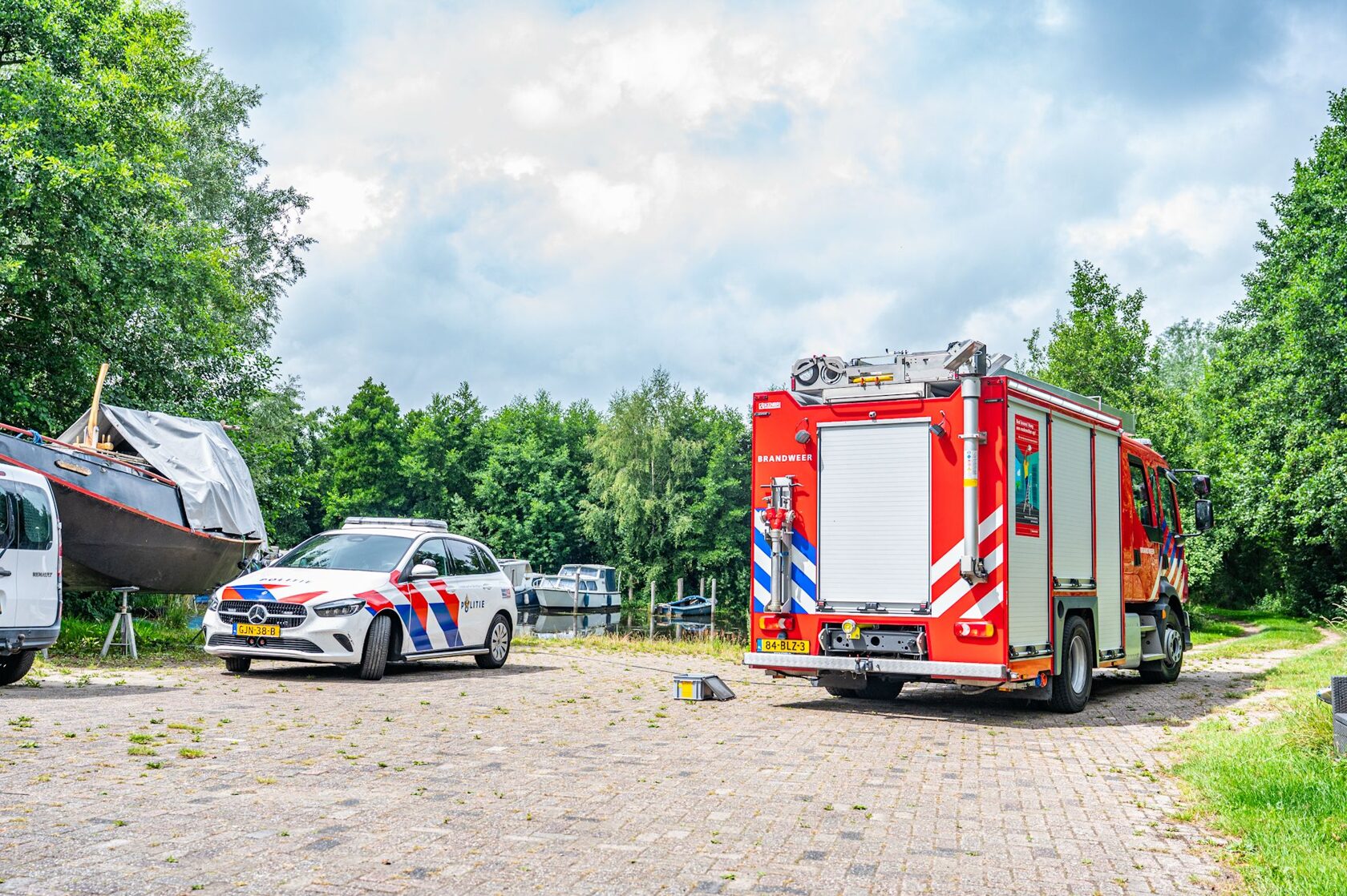 Hulpdiensten bij het incident