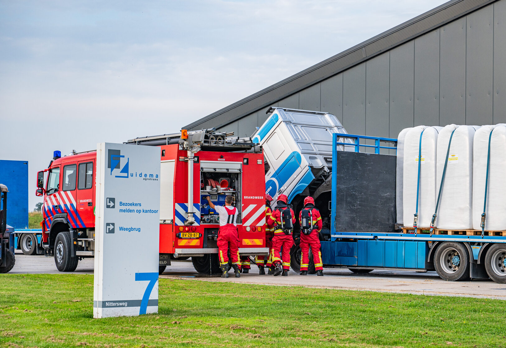 Hulpdiensten bij het incident